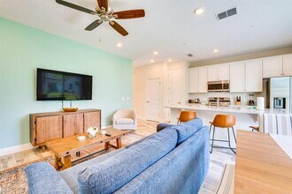 8209 Surf St in Kissimmee, FL - Building Photo - Building Photo