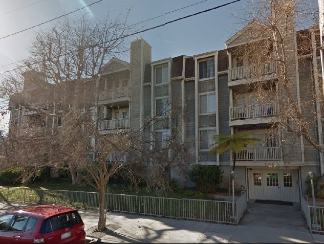 11211 Greenlawn Ave, Unit 306 in Los Angeles, CA - Building Photo