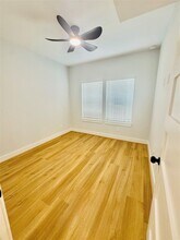 9362 Starfire Ln in Houston, TX - Foto de edificio - Building Photo