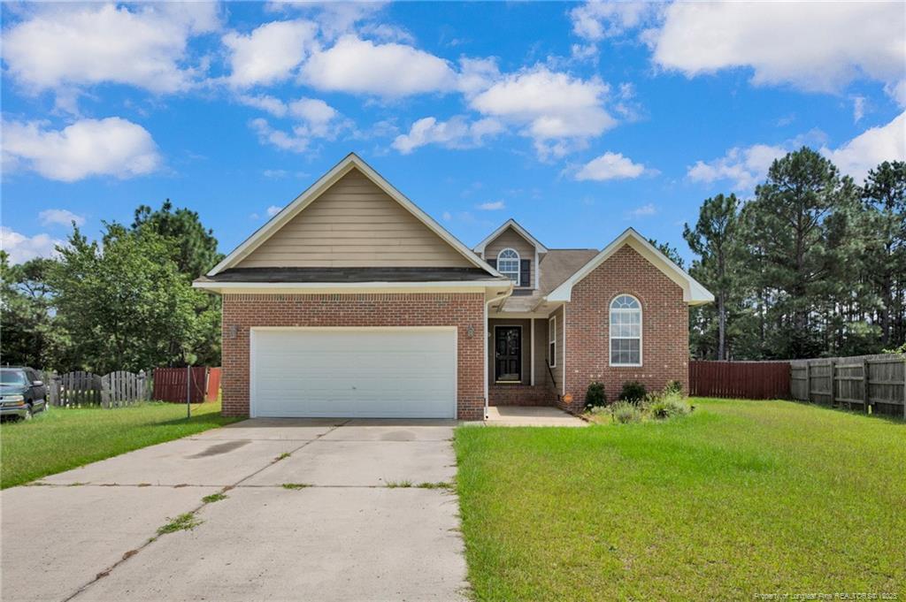 112 Camrose Ct in Raeford, NC - Building Photo