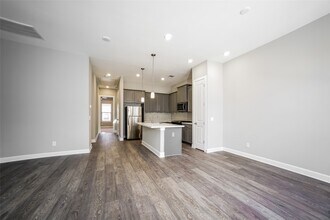 5110 Royal Heath Dr in Houston, TX - Foto de edificio - Building Photo