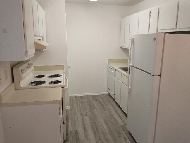 1600 Big Tree Rd, Unit I8 in South Daytona, FL - Building Photo - Building Photo
