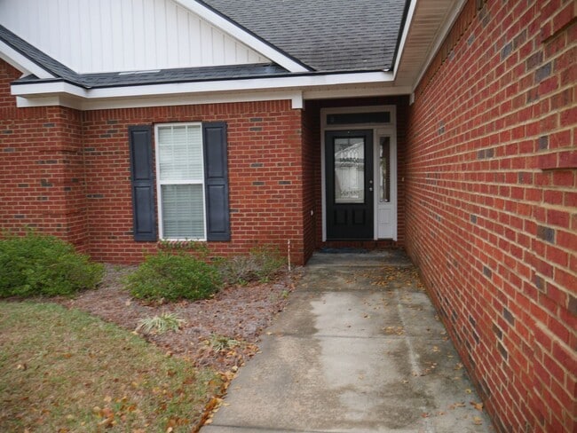 property at 3490 Lenox Dr
