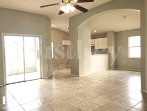 1237 E Grove Ave in Lake Wales, FL - Building Photo - Building Photo