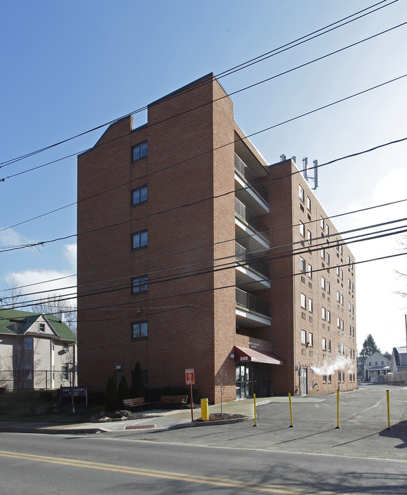 Dunmore High Rise in Scranton, PA - Building Photo