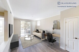 1300 The Alameda in San Jose, CA - Building Photo