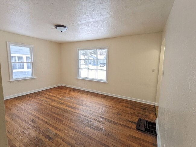 1969 Wood St in Muskegon, MI - Building Photo - Building Photo