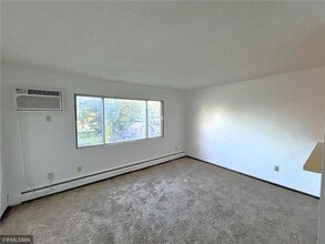 539 S Wasson Ln in River Falls, WI - Building Photo - Building Photo