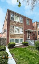7734 W Addison St, Unit 2 in Chicago, IL - Building Photo