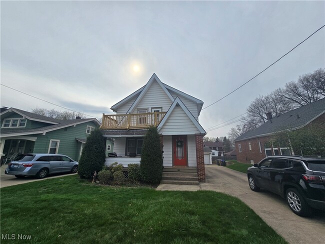 1736 17th St in Cuyahoga Falls, OH - Building Photo - Building Photo