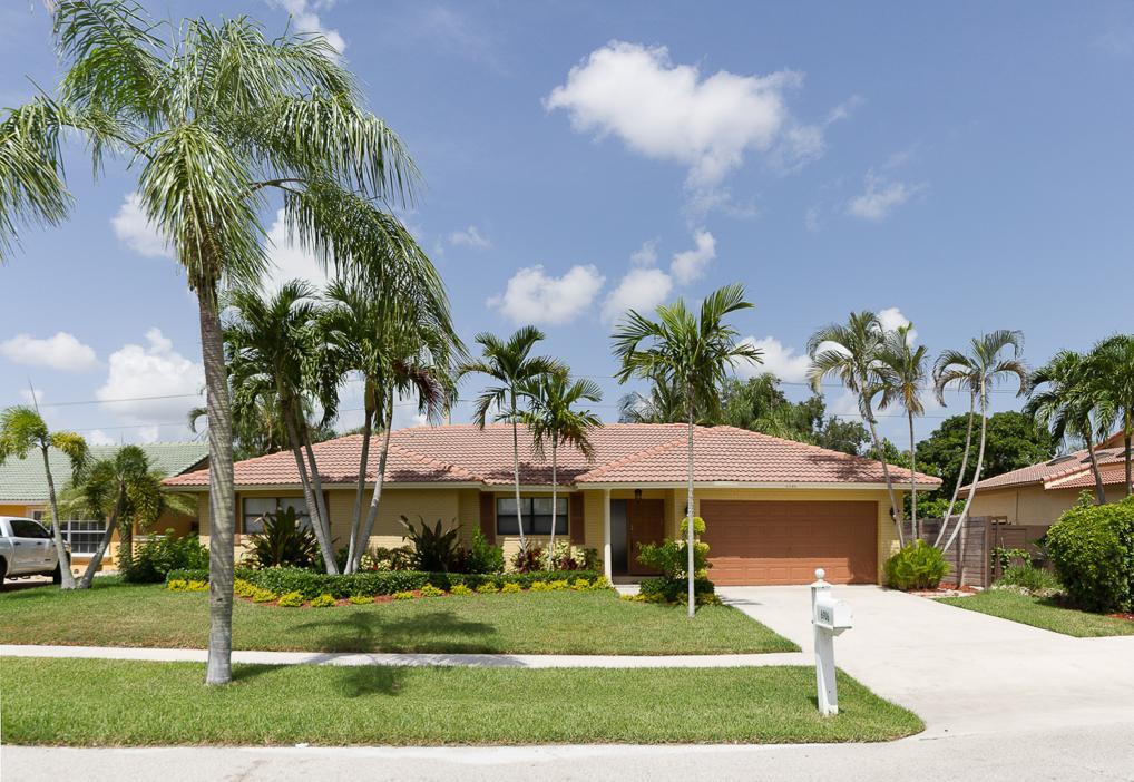 6986 Calle Del Paz W in Boca Raton, FL - Building Photo
