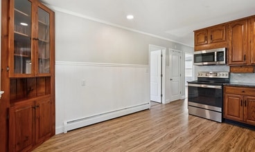 45-47 Emery St in Westbrook, ME - Building Photo - Building Photo