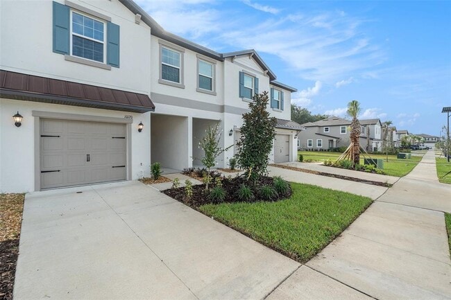 10120 Trumpet Honeysuckle Wy in San Antonio, FL - Building Photo - Building Photo