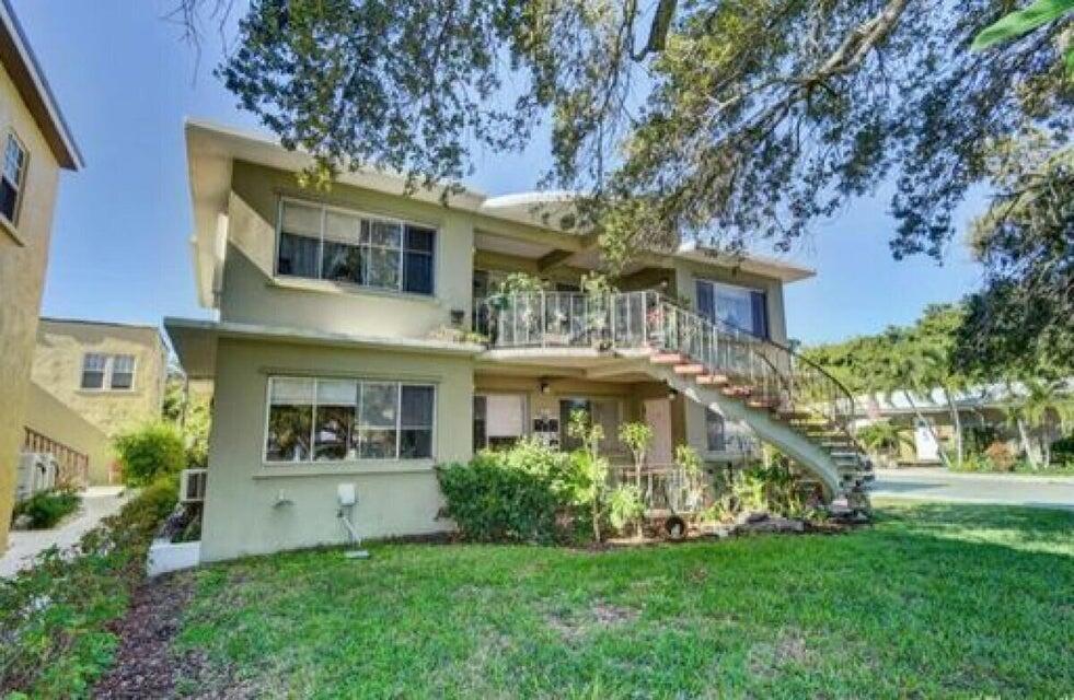 401 S Lakeside Dr in Lake Worth Beach, FL - Building Photo