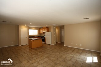 4215 Mango Tree Ct in Las Vegas, NV - Building Photo - Building Photo