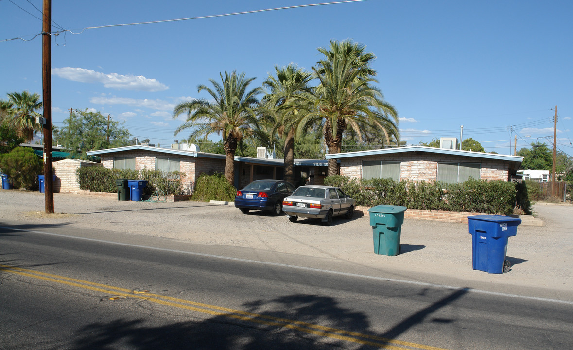 1526 N Dodge Blvd in Tucson, AZ - Building Photo