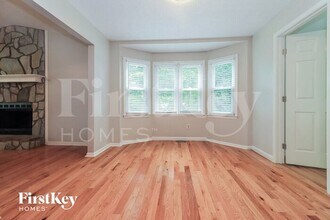 124 Spring Dr in Hiram, GA - Building Photo - Building Photo