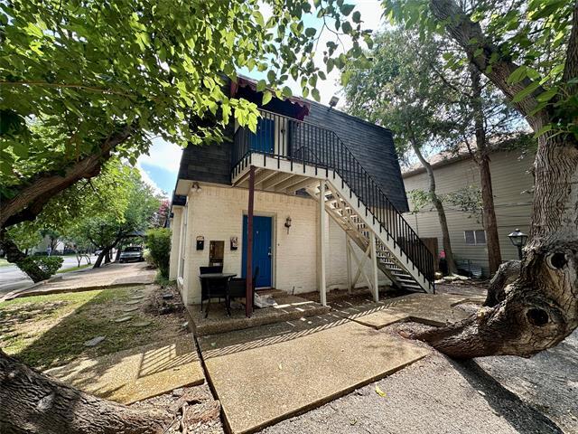 property at 3626 Prescott Ave