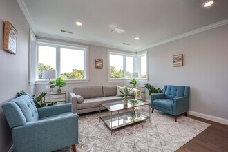 1400 Centre St in Boston, MA - Building Photo - Building Photo