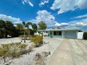 309 Bryn Mawr Island in Bradenton, FL - Building Photo - Building Photo