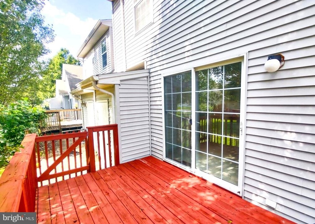 1004 Granite Ct in Salisbury, MD - Building Photo