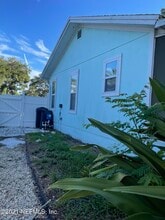 911 Rudder Rd in Atlantic Beach, FL - Building Photo - Building Photo