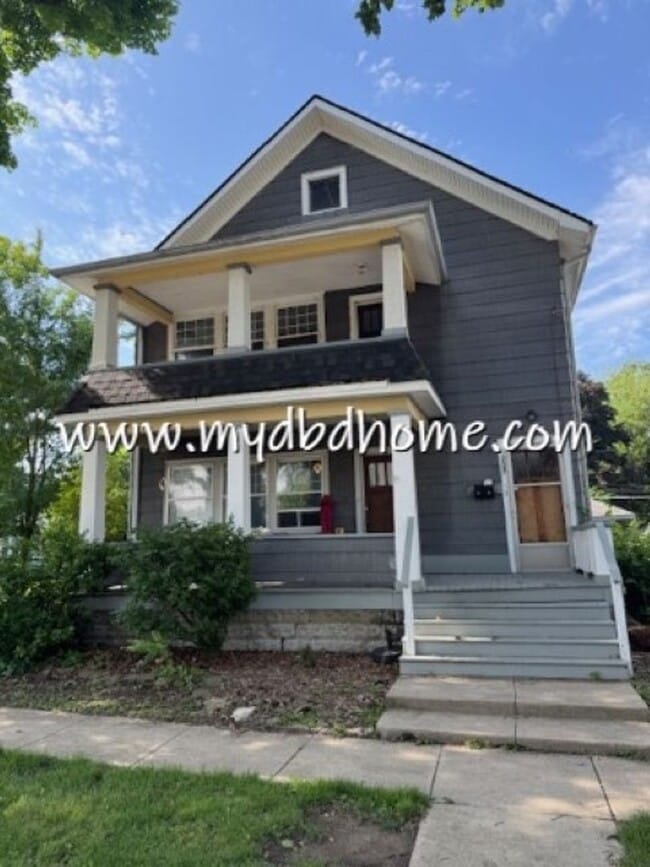 property at 901 Cottage Ave