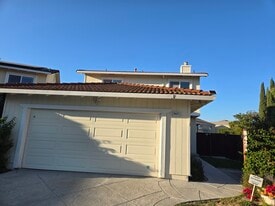 8421 Locust Pl N in Dublin, CA - Building Photo