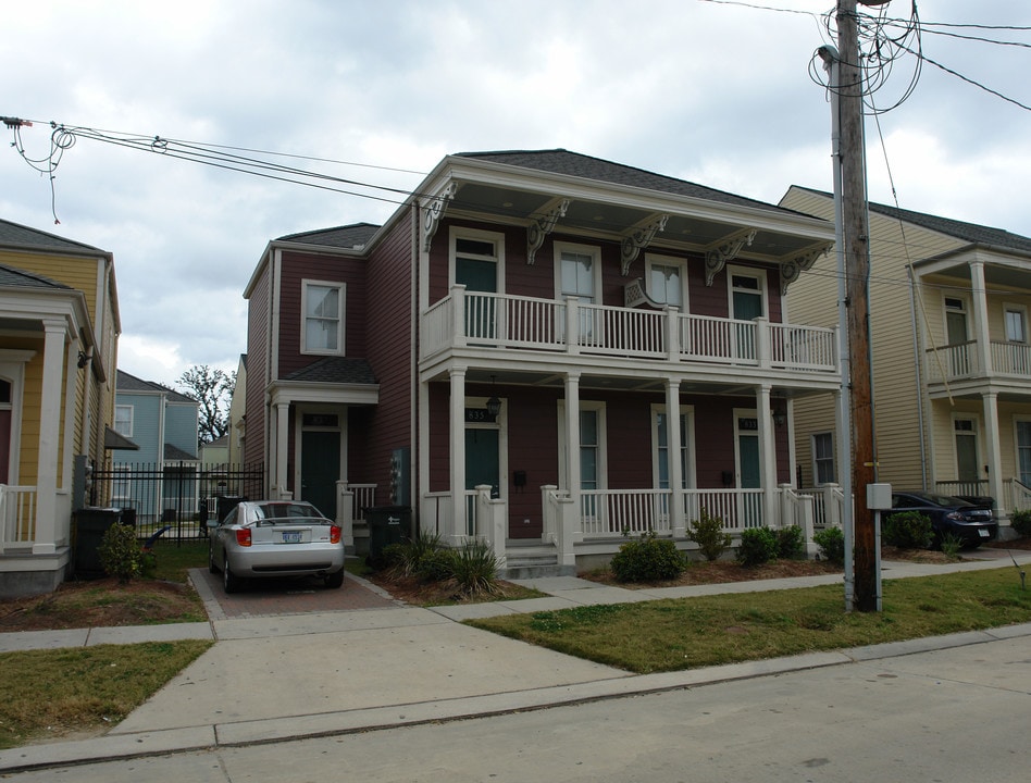 835 Josephine Dr in New Orleans, LA - Foto de edificio