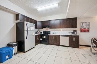 110 University Ave W in Waterloo, ON - Building Photo - Building Photo