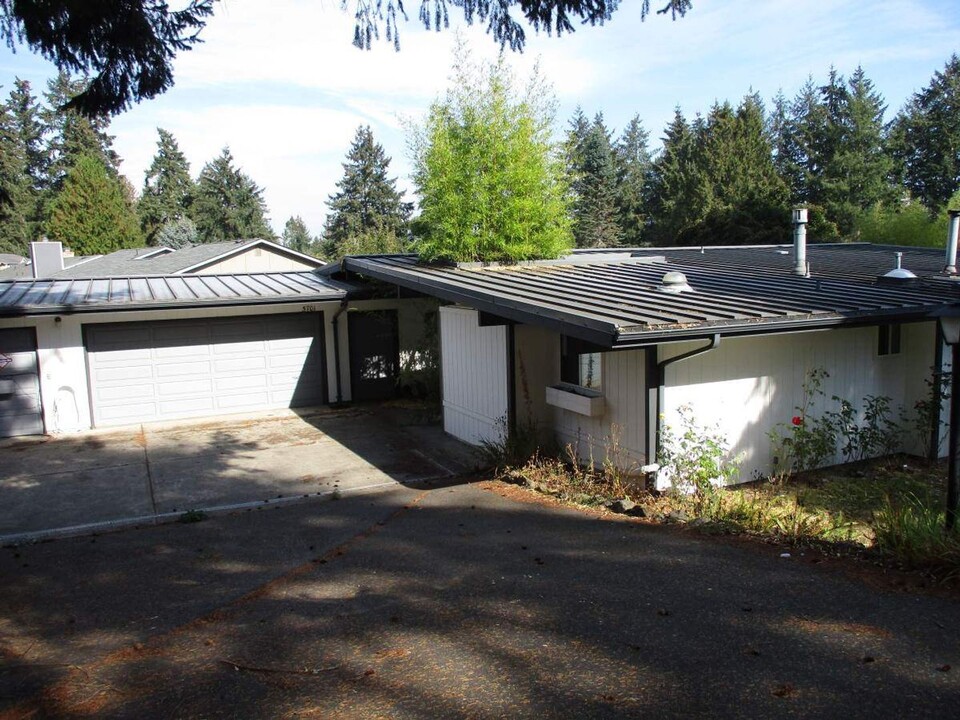 5701 35th St NW in Gig Harbor, WA - Foto de edificio