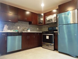 403 putnam ave in Brooklyn, NY - Building Photo