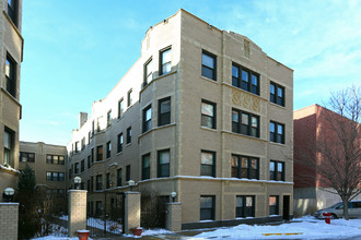 7434 N Hermitage Ave in Chicago, IL - Foto de edificio - Building Photo