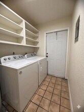 3391 Helena Dr, Unit 3391 in Lake Worth Beach, FL - Foto de edificio - Building Photo