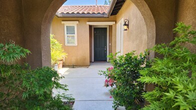 4413 Diamond Valley Dr in Bakersfield, CA - Building Photo - Building Photo