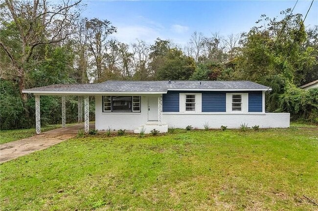 property at 1153 Oak Ln Dr