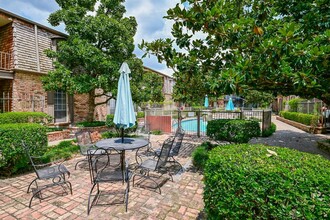 5353 Institute Ln in Houston, TX - Building Photo - Building Photo