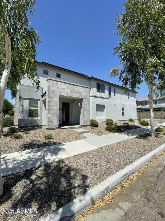 25710 N 20th Ln in Phoenix, AZ - Building Photo - Building Photo