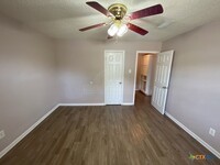 105 W Reagan Ave in Copperas Cove, TX - Building Photo - Building Photo