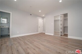 1872 W 20th St in Los Angeles, CA - Building Photo - Building Photo