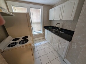 2623 College St in Jacksonville, FL - Building Photo - Building Photo