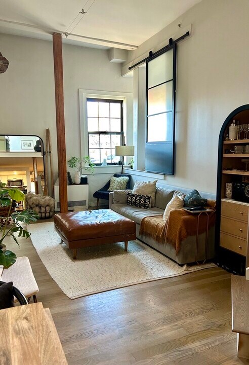 10 Exchange St, Unit 411 in Portland, ME - Building Photo