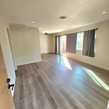 2931 Bradford Pl, Unit #D in Santa Ana, CA - Building Photo - Building Photo