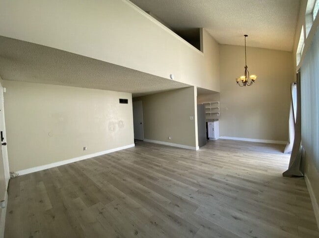 2872 Casey St in San Diego, CA - Building Photo - Building Photo