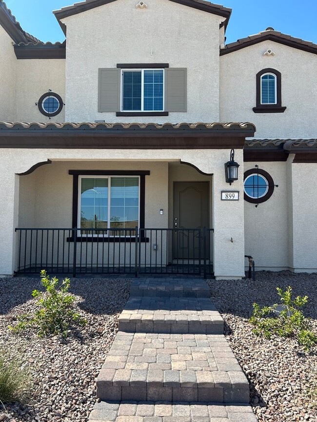 899 Watford Pl in Henderson, NV - Foto de edificio - Building Photo