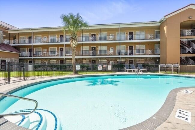 property at 6259 Westheimer Rd