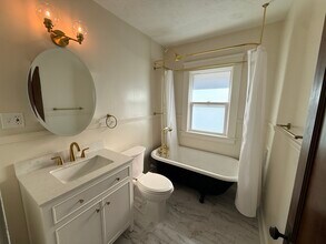 1317 W 106th St, Unit Upstairs in Cleveland, OH - Building Photo - Building Photo