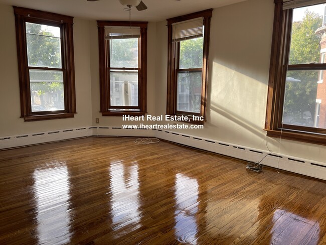 338 K St, Unit 1
