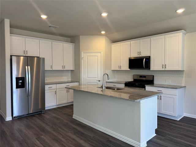 property at 2106 Dunbar Dr