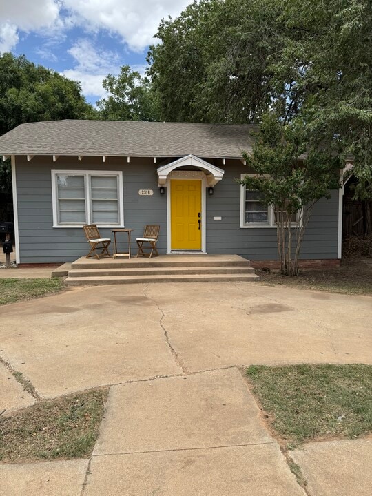 2316 14th St in Lubbock, TX - Building Photo